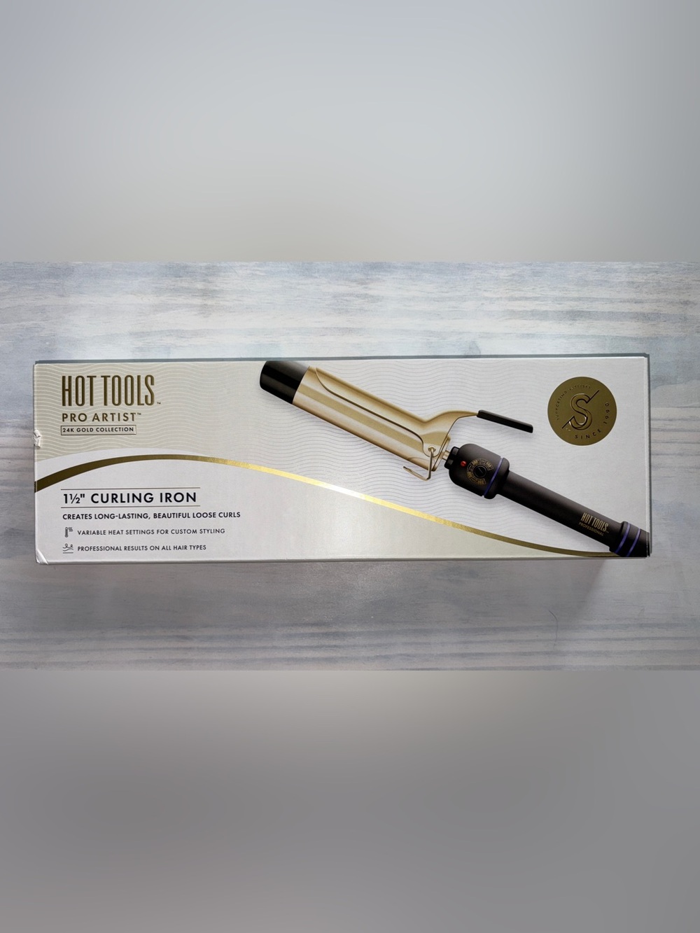 Hot Tools Pro Artist 24K Gold Collection 1-1/2” Curling Wand